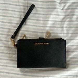Michael Kors Wristlet